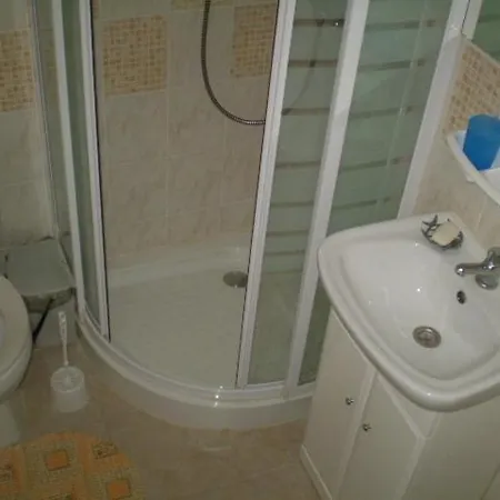 Dovolenkový dom Chata Bešeňová *