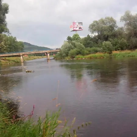 Dovolenkový dom Chata Bešeňová *